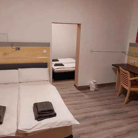 מלון Hotel Admiral זולינגן